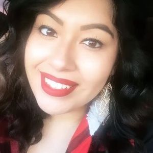 Meet your Posher, Destiny